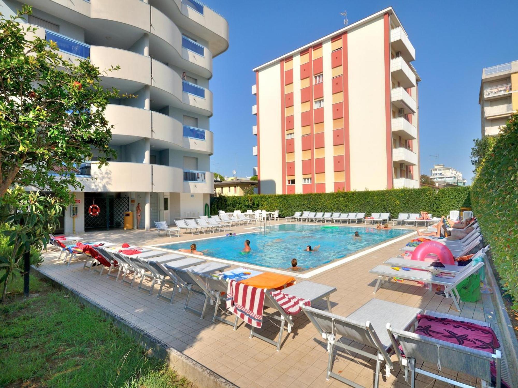 Apartment In Bibione Spiaggia Near The Beach Экстерьер фото